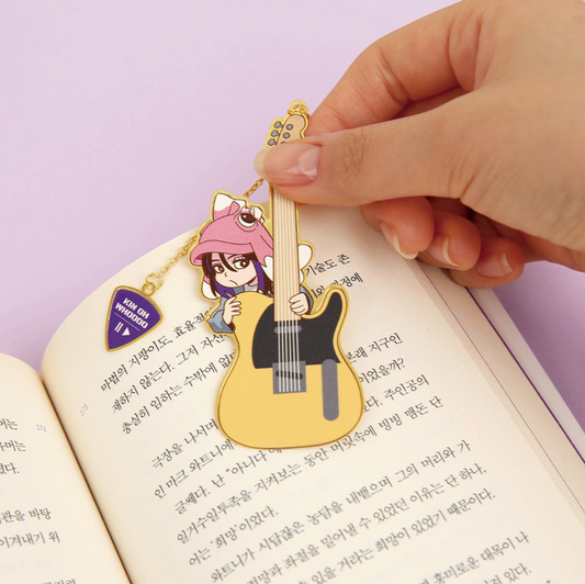 My Bias Gets on the Last Train : Ukin Metal Bookmark