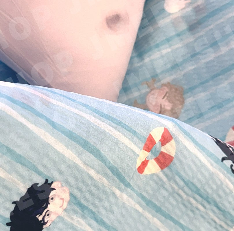 Low Tide in Twilight : Jellyfish Summer Blanket