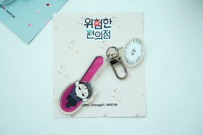 [only 2 available][collaboration cafe] Dangerous Convenience Store : Acrylic Keyring