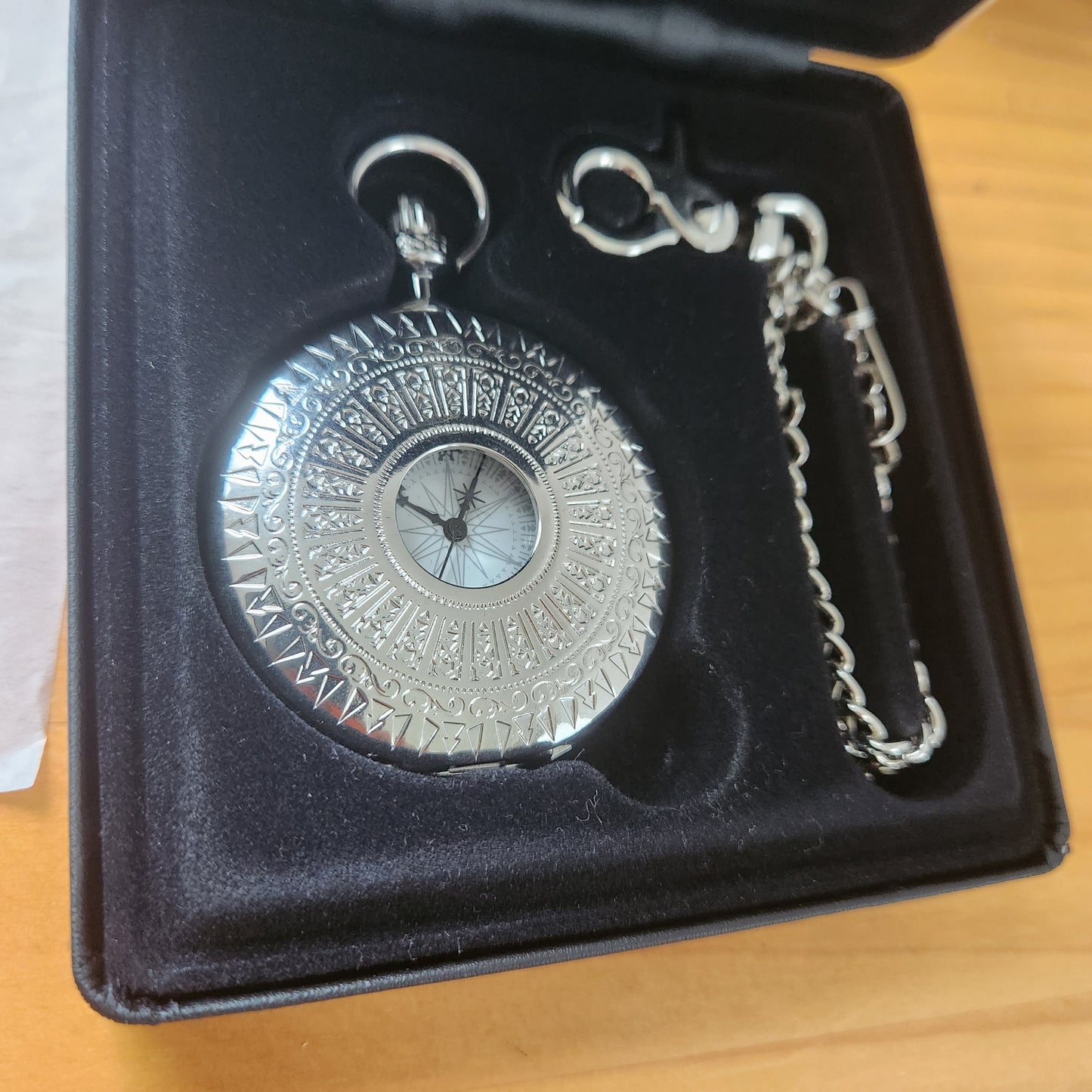 [tear on box, scratch on case / no use the pocket watch] Omniscient Reader's Viewpoint Pocket Watch