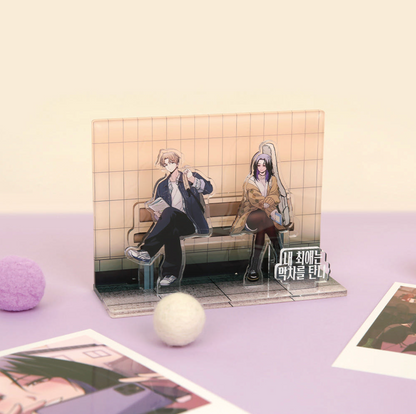 My Bias Gets on the Last Train : Acrylic Diorama Stand
