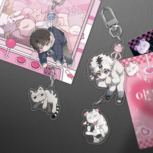 Hold Over You : Claw Machine Keyring Set