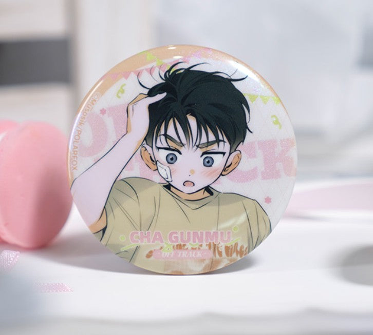 [pre-order] OFF TRACK : Children's VER. Can Badge SET