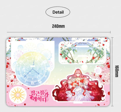 Solitary Lady : Acrylic Diorama