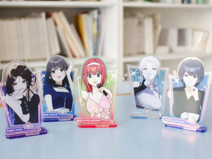 Today's Han Yo-il is a Woman : Half Body Acrylic Stand