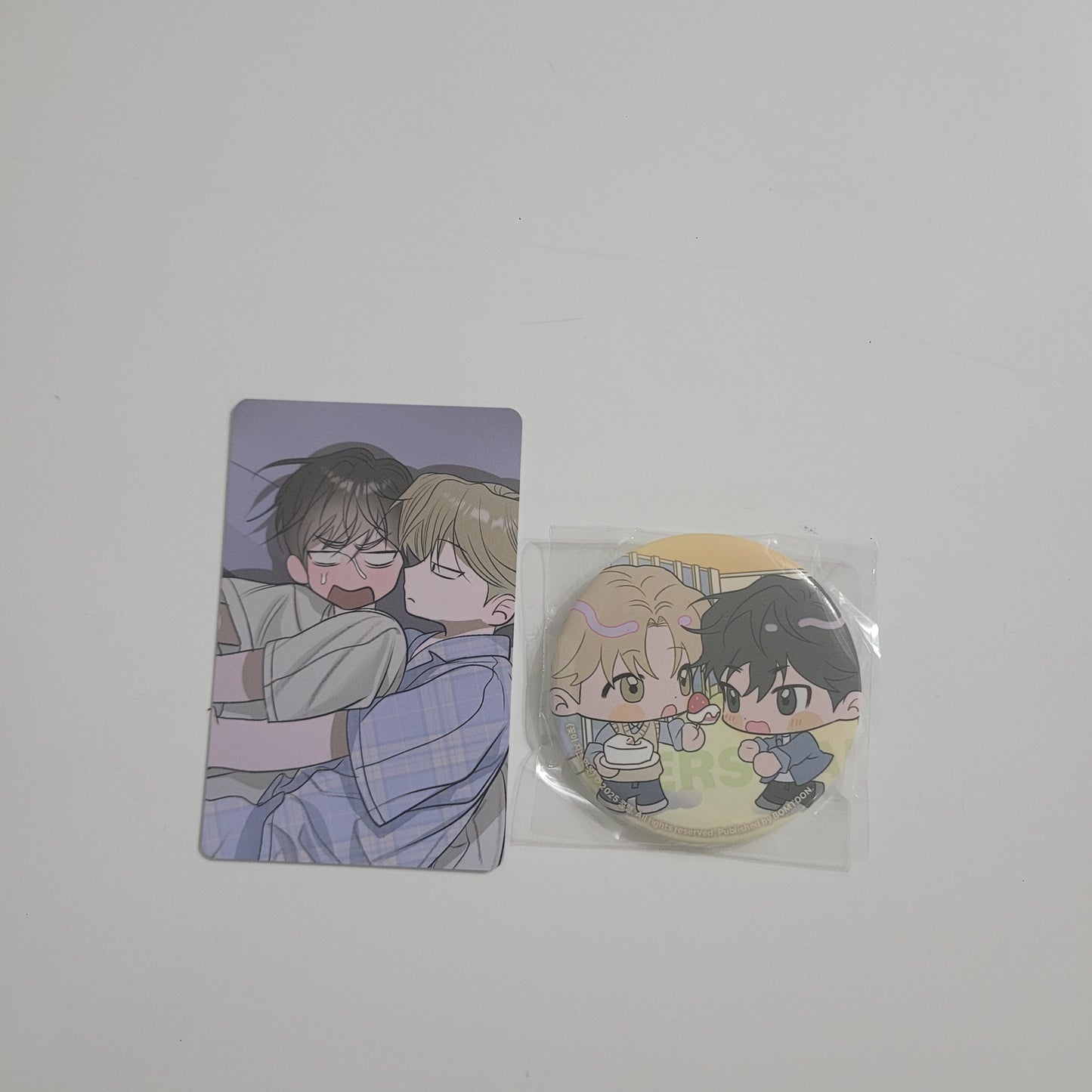 [NEMO MARKET] LEBOM CAFE : Pond Where Flowers Fall : Gift photocard + Can Badge