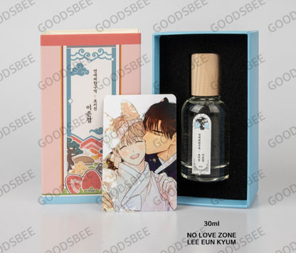 No Love Zone : Perfume with photo card