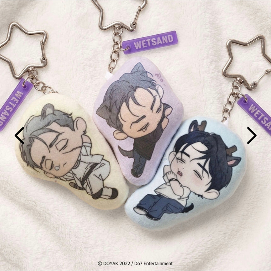 [pre-order] Wet Sand : Sleeping Cushion Keyring