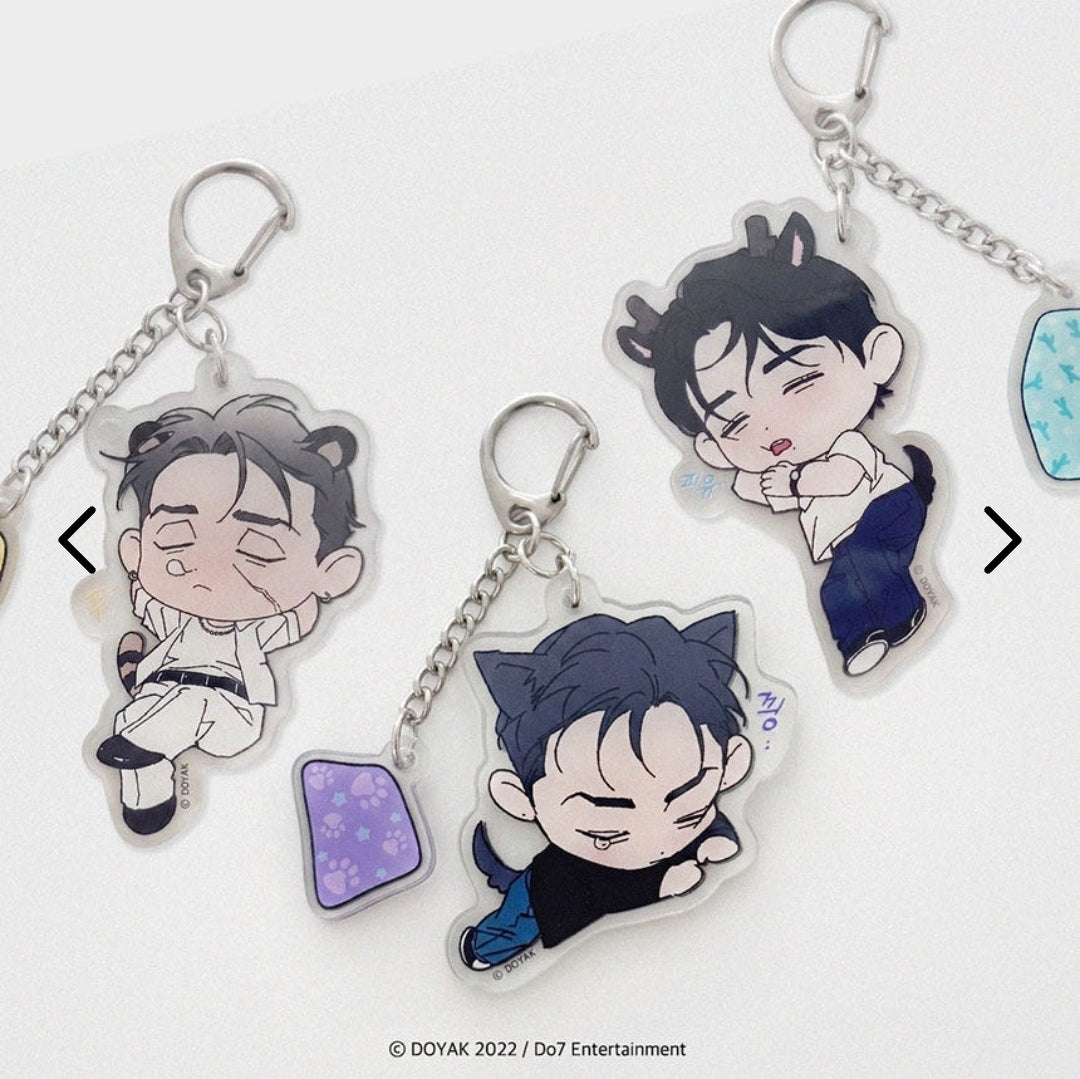 [pre-order] Wet Sand : Sleeping Magnet Keyring