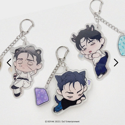 [pre-order] Wet Sand : Sleeping Magnet Keyring
