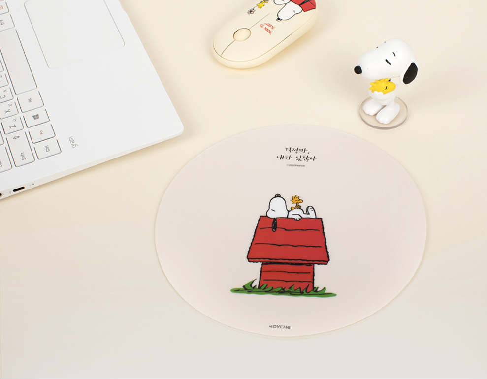 Peanuts Snoopy Mouse pads, 2 types