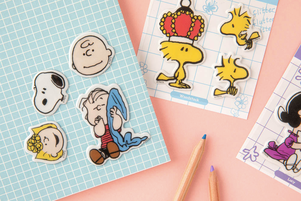 Peanuts pom pom sticker, 7 characters