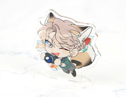 'Sketch' SD Acrylic stand, 2 types